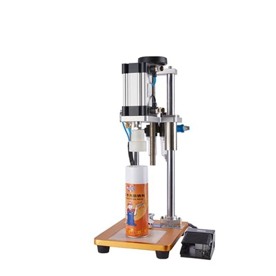 Машина для пресування кришки